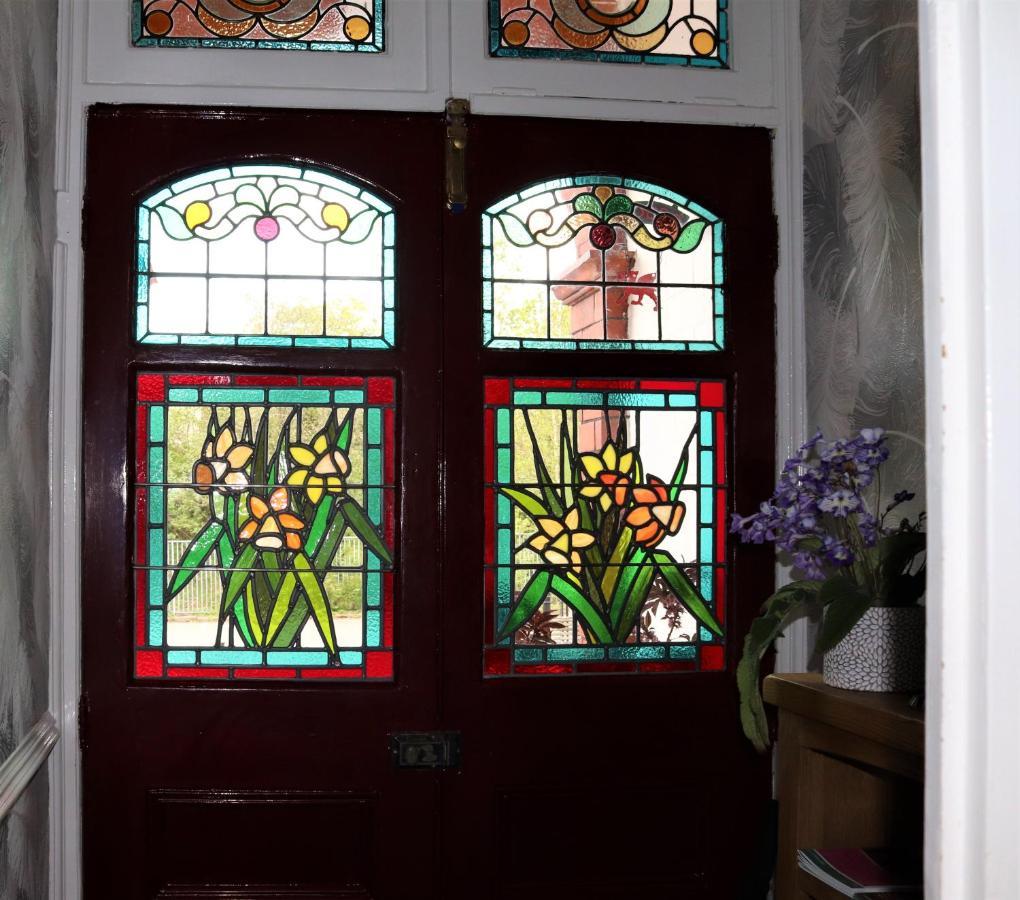 Greylands Guest House Llandrindod Wells Kültér fotó