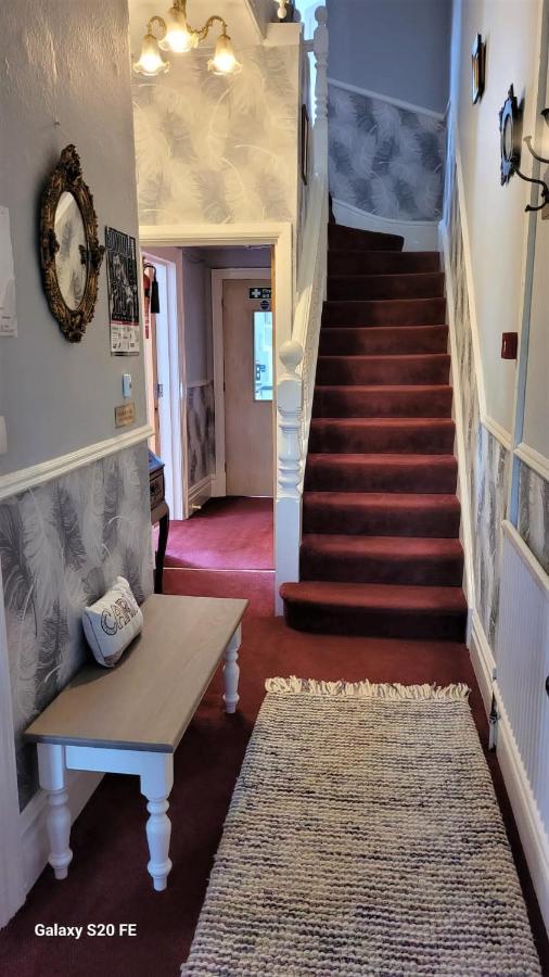 Greylands Guest House Llandrindod Wells Kültér fotó