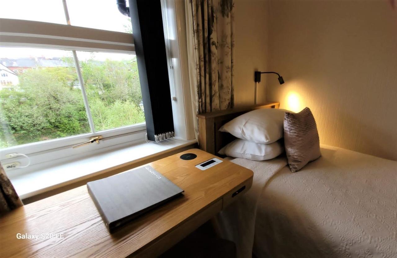 Greylands Guest House Llandrindod Wells Kültér fotó
