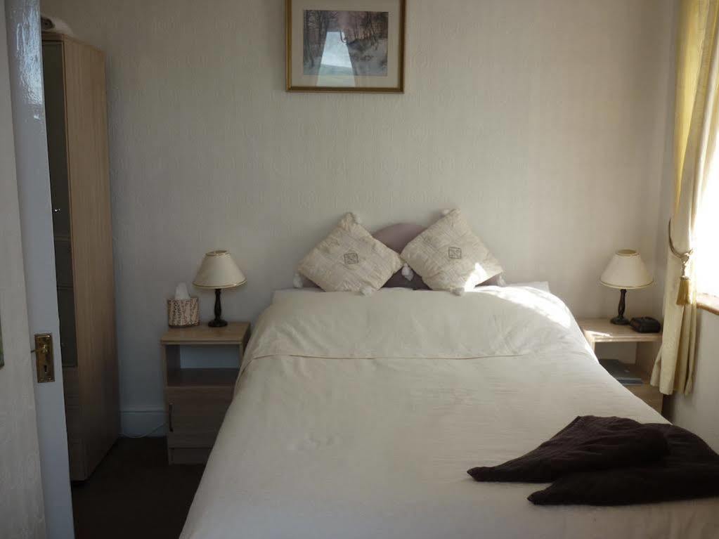 Greylands Guest House Llandrindod Wells Kültér fotó